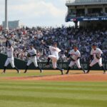 잭 오러클린이 WBC 한국전에서 투구하는 연속 동작 사진