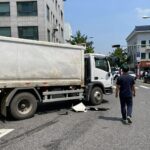 화랑대사거리 덤프트럭 3중 추돌 사고 원인과 우회 정보 화랑대사거리 덤프트럭 추돌 사고 현장 파편과 통제 상황