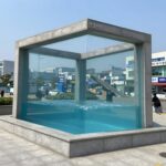 인텍스 대형 풀장 5년 사용 후기 인텍스 프리즘 프레임 풀장 설치 완료 사진 4.88m 대형 사이즈에 물을 채운 모습