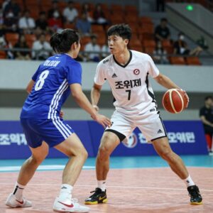 조위제 전북현대 센터백 수비 장면 제공권 장악