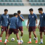 멕시코 체코전 승부 분석 멕시코 축구 대표팀이 경기 전 훈련 장면으로 선수들이 집중하는 모습