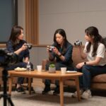 미운 우리 새끼 엄마 출연진 미운 우리 새끼 출연진 엄마들이 스튜디오에서 VCR을 보며 이야기하는 모습