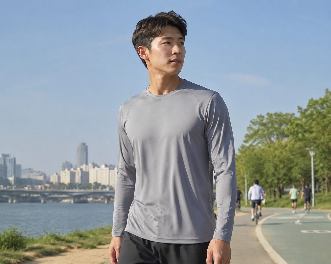 여름 기능성 긴팔 쿨티셔츠 착용 모습