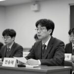 전승재 사망 한국 문화계 큰 별지다 전승재 선생이 생전에 강연하는 모습 흑백사진