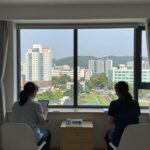 인천 허리디스크 아인병원 수술 입원 후기 인천 아인병원 1인실 창 밖 전망, 시민공원과 포레나 아파트가 보임