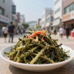 8월 제철음식으로 더위 이기는 건강 식단 8월 제철음식 여주무침과 건강 반찬