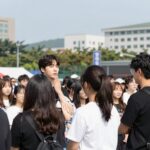클릭비 김상혁 나이와 최신 근황 클릭비 김상혁이 2026년 6월 30일 열린음악회 사전 녹화에서 팬들에게 인사하는 모습
