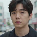 배우 이연두의 진심 담긴 연기와 앞으로의 모습 배우 이연두가 진지한 표정으로 카메라를 바라보는 모습