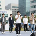 아침마당 도전 꿈의무대 완전정복 KBS 아침마당 도전 꿈의무대 무대에서 노래하는 참가자의 모습