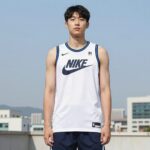 나이키 농구나시 사이즈와 스타일링 팁 나이키 농구 저지를 반바지와 매치한 캐주얼 스트리트 룩, 여름철 스타일링 예시