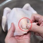 냄비 삼계탕 닭 손질법 꽁지와 지방 제거 과정